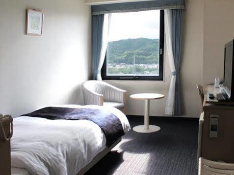 Hotel Verfort Hyuga Extérieur photo